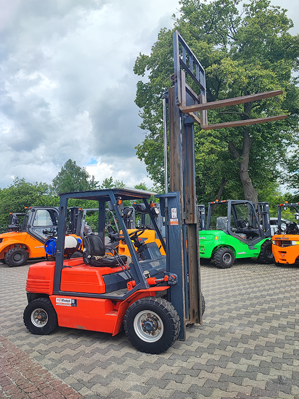 Wózek widłowy Komatsu FG25-11