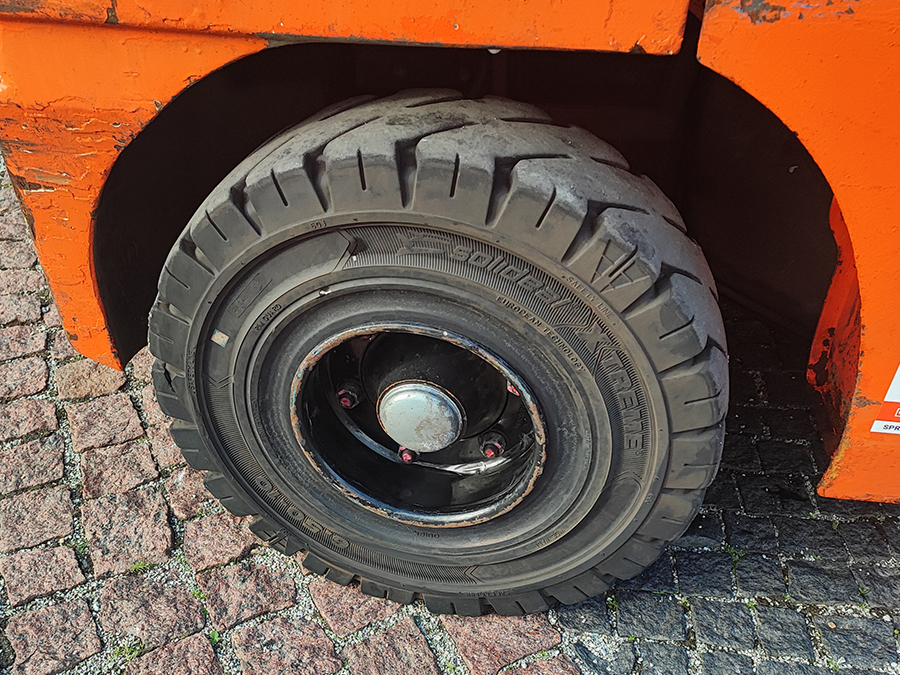 Wózek widłowy Toyota 02-8FGF30