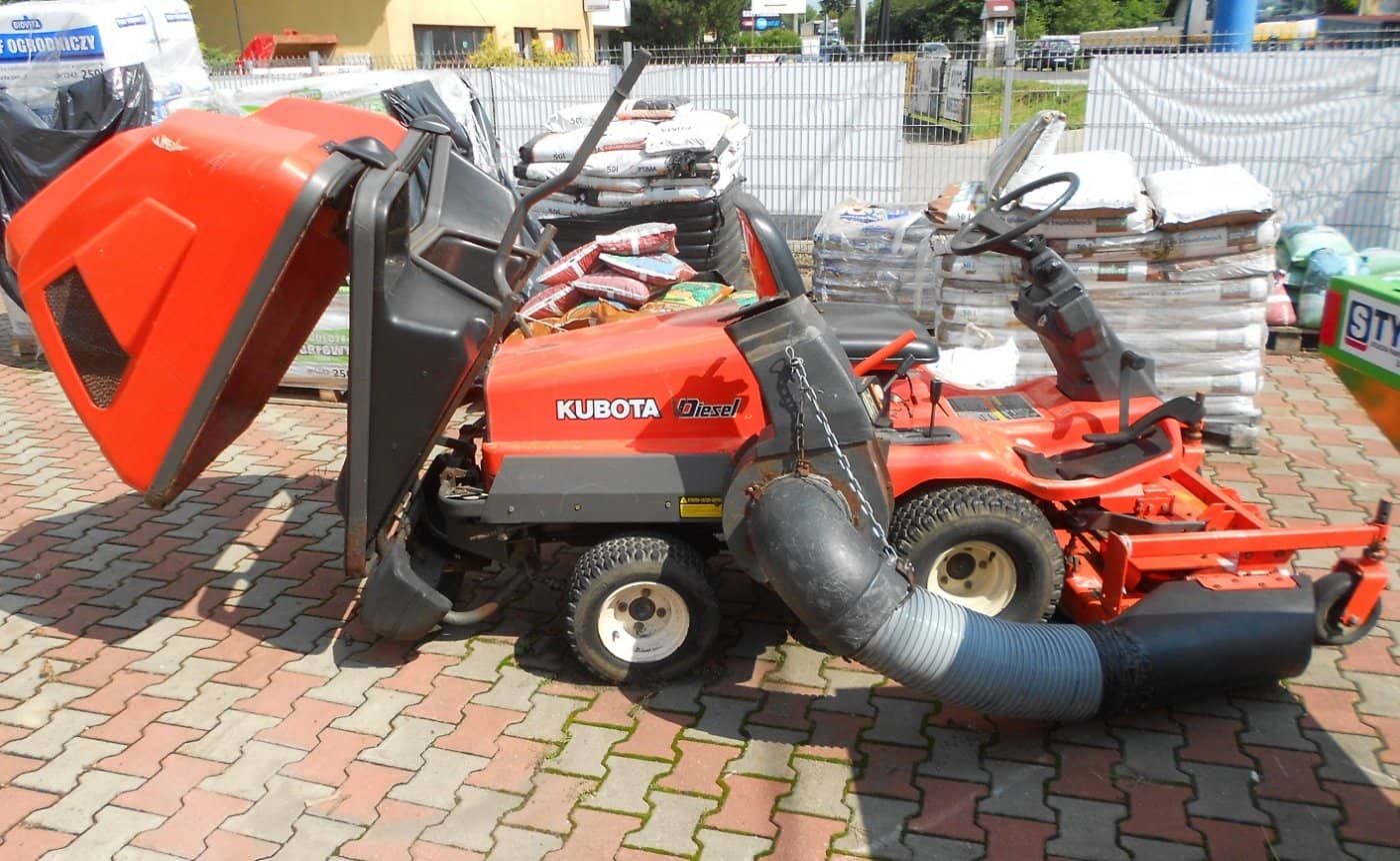 kosiarka samojezdna traktorek Kubota F1900