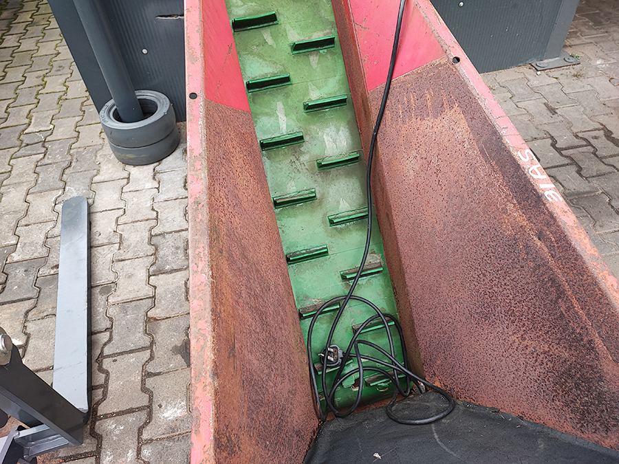 Podajnik taśmowy do workowania TONG Podajnik taśmowy