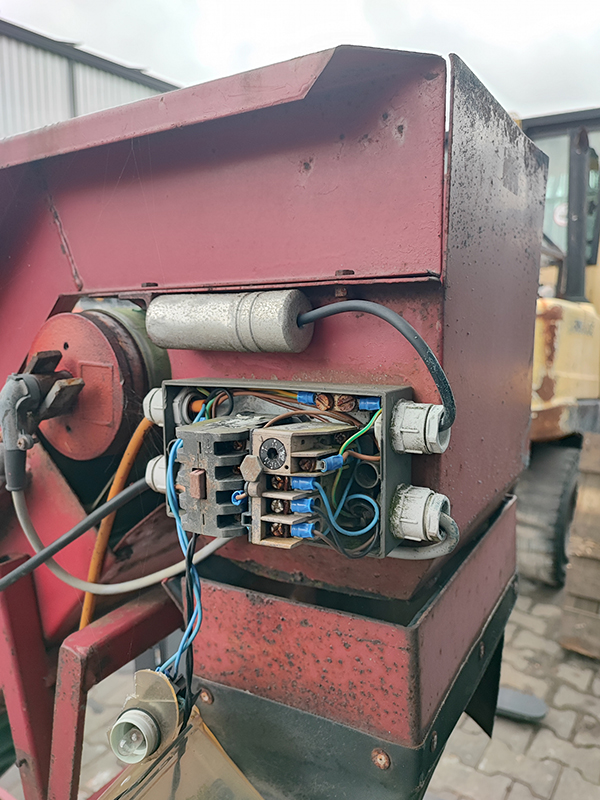 Podajnik taśmowy do workowania TONG Podajnik taśmowy