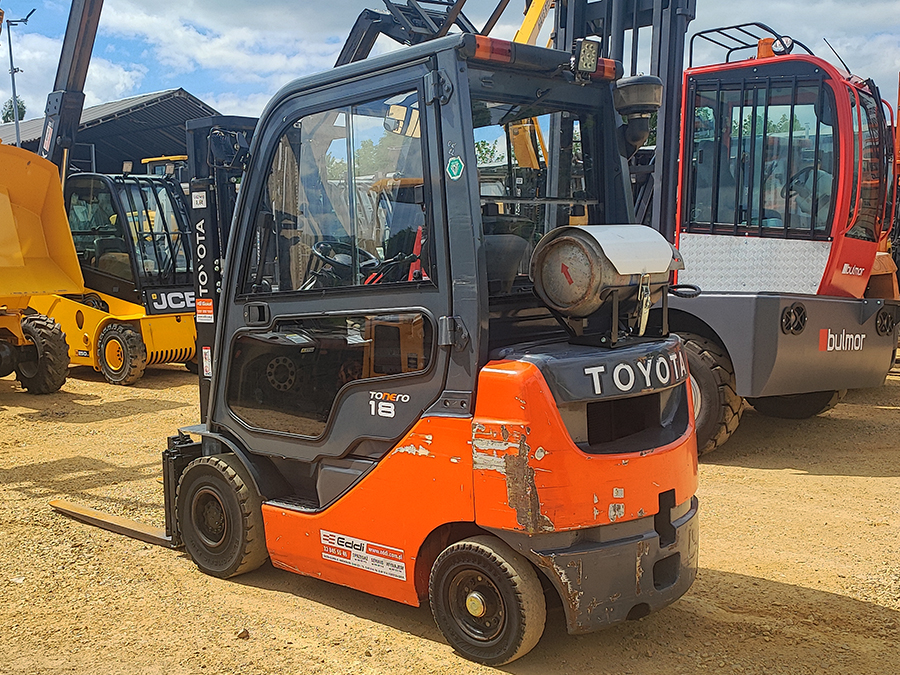 Wózek widłowy Toyota 02-8FGF18