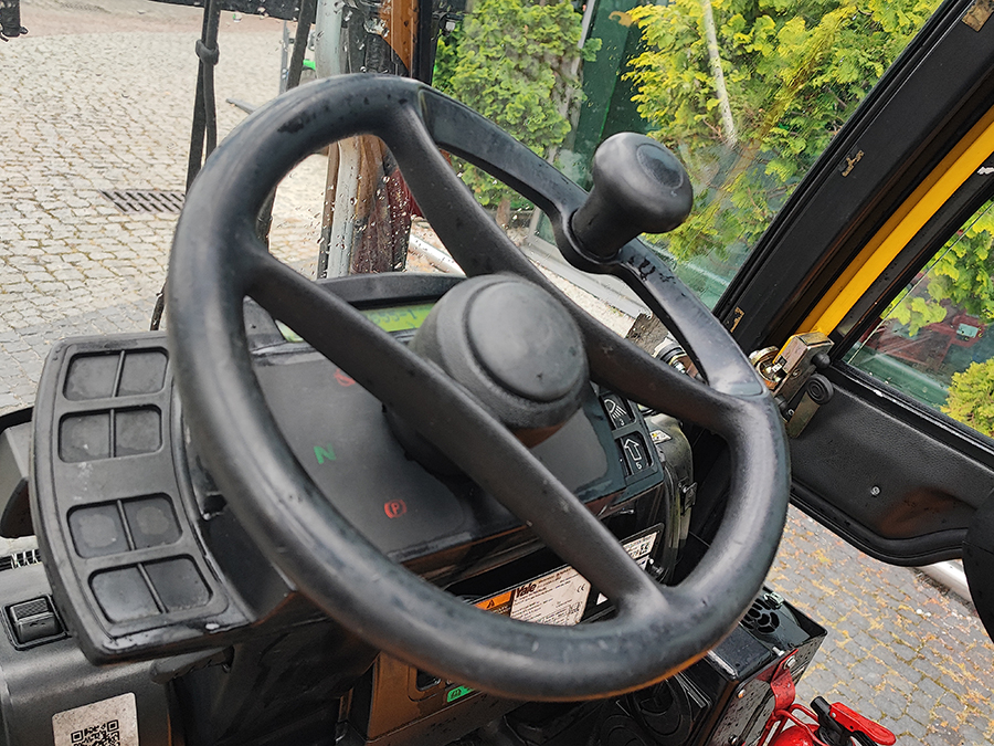 Yale GLP25VX E1970