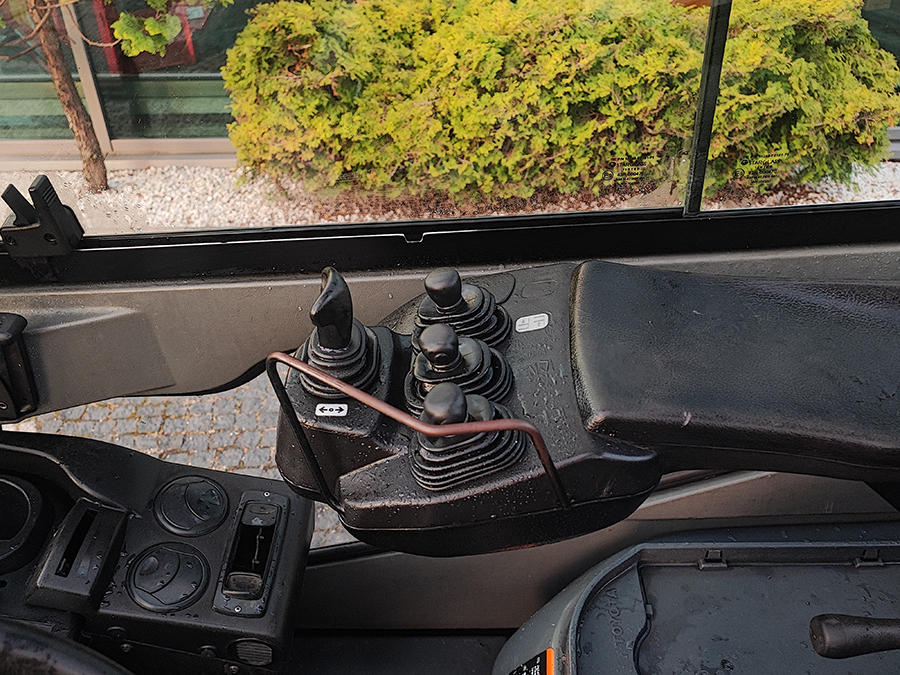 Toyota 02-8FGF15