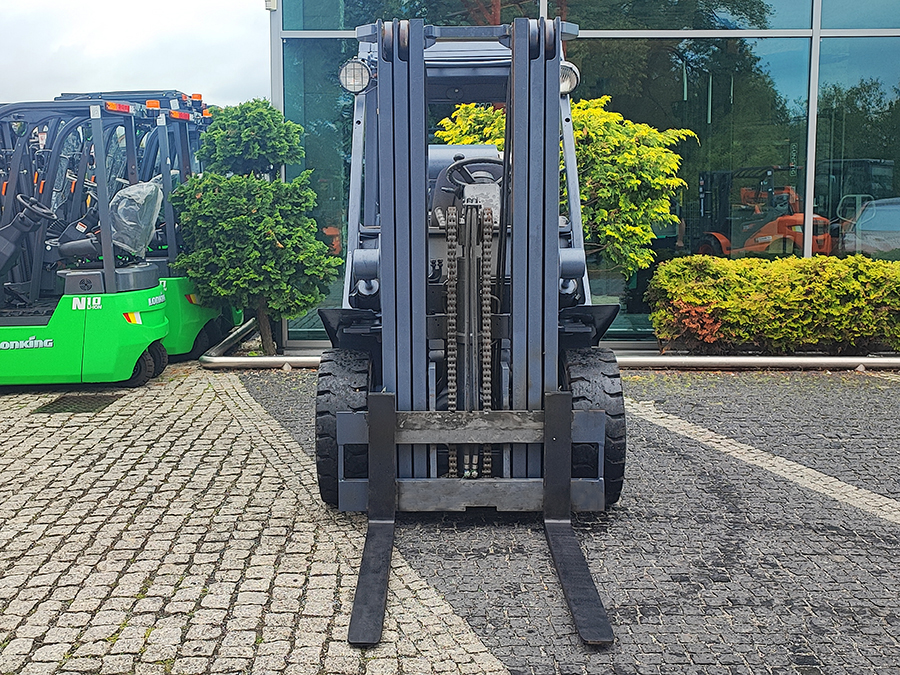 wózek widłowy Nissan UG1D2A32LQ