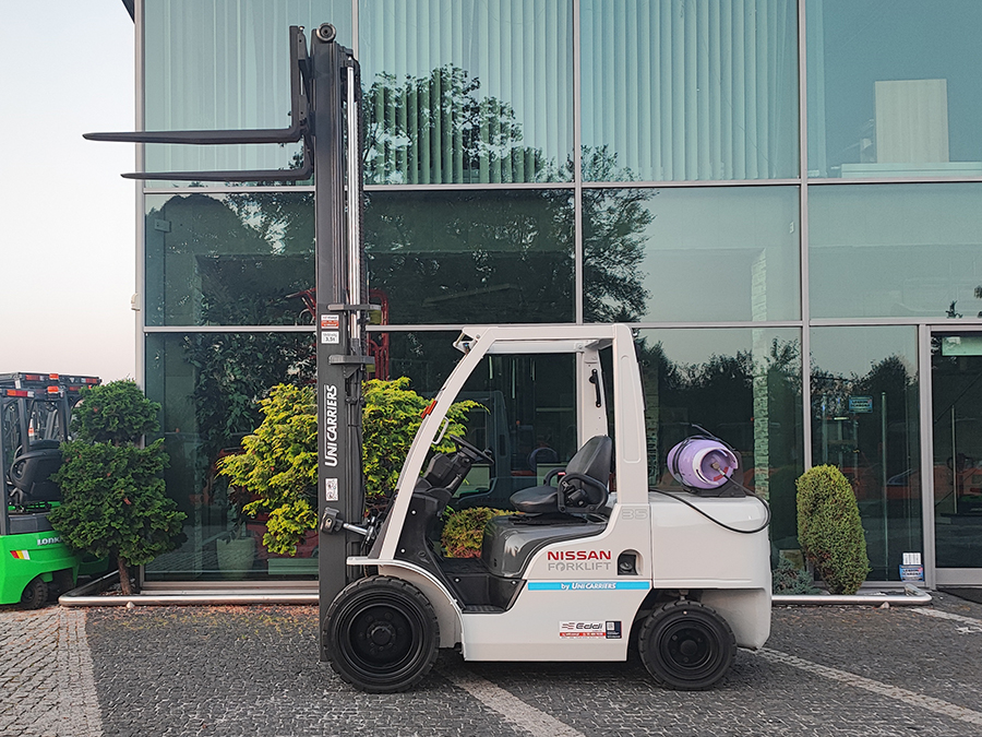 Wózek widłowy Nissan UniCarriers UG1F2A35DU