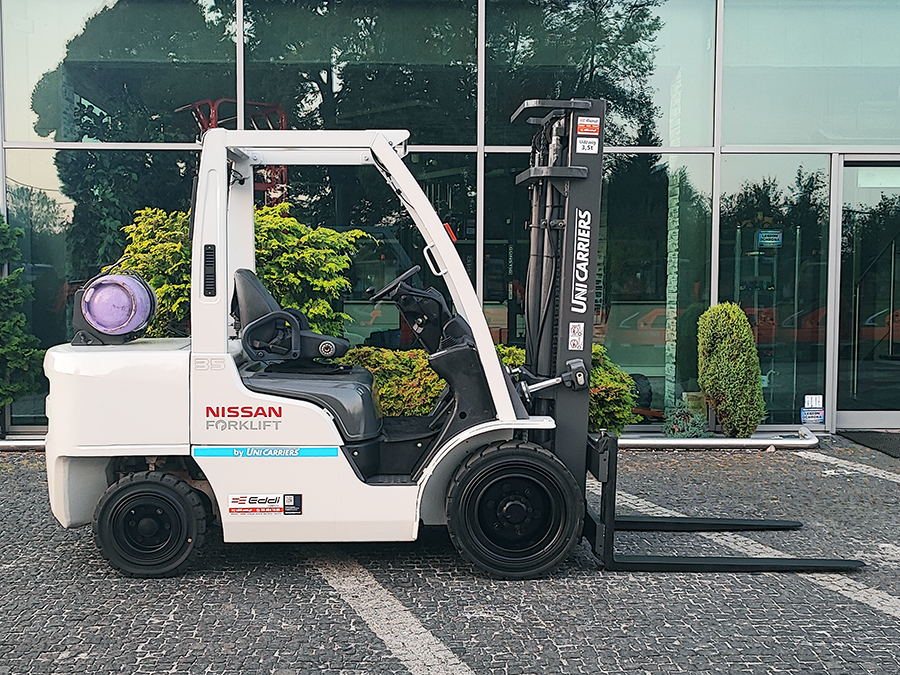 Wózek widłowy Nissan UniCarriers UG1F2A35DU