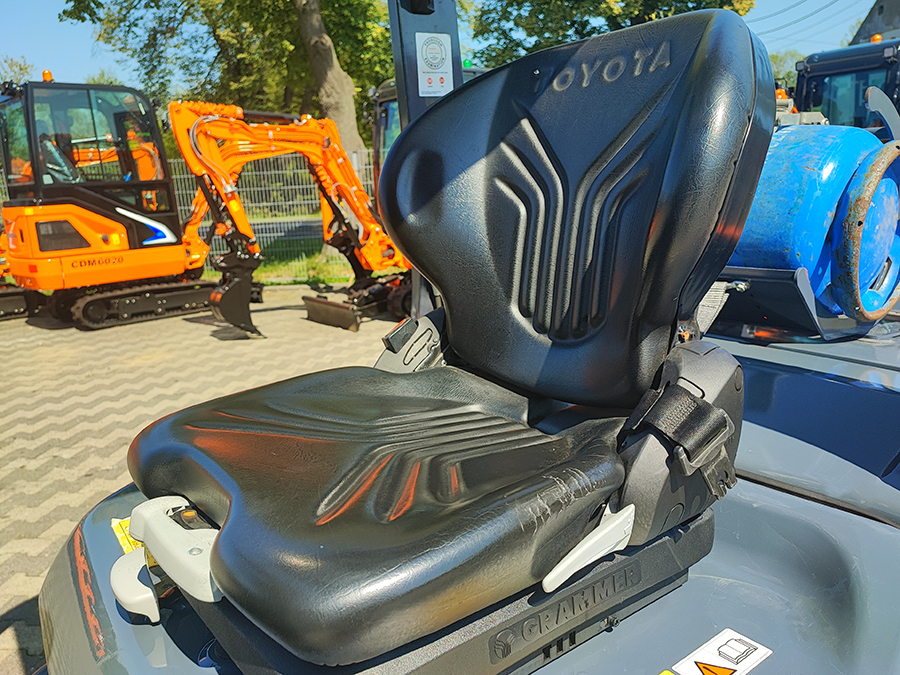 Wózek widłowy Toyota 02-8FGF20