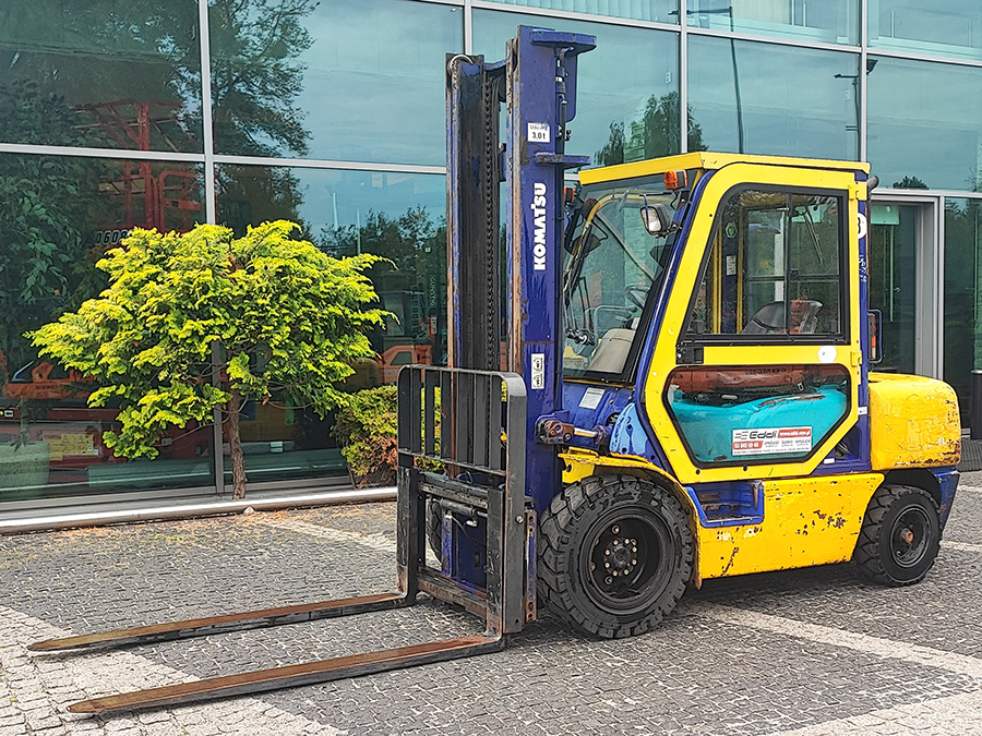 wózek widłowy Komatsu FD30T-12