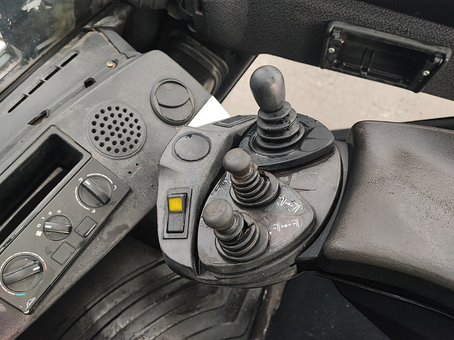 Wózek widłowy Linde H50T-01