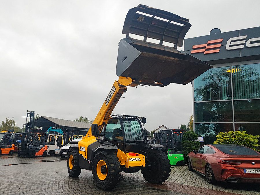 Ładowarka teleskopowa JCB 541-70