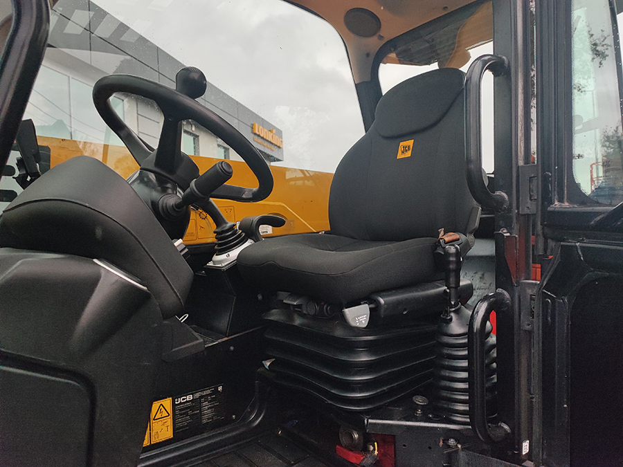 Ładowarka teleskopowa JCB 541-70