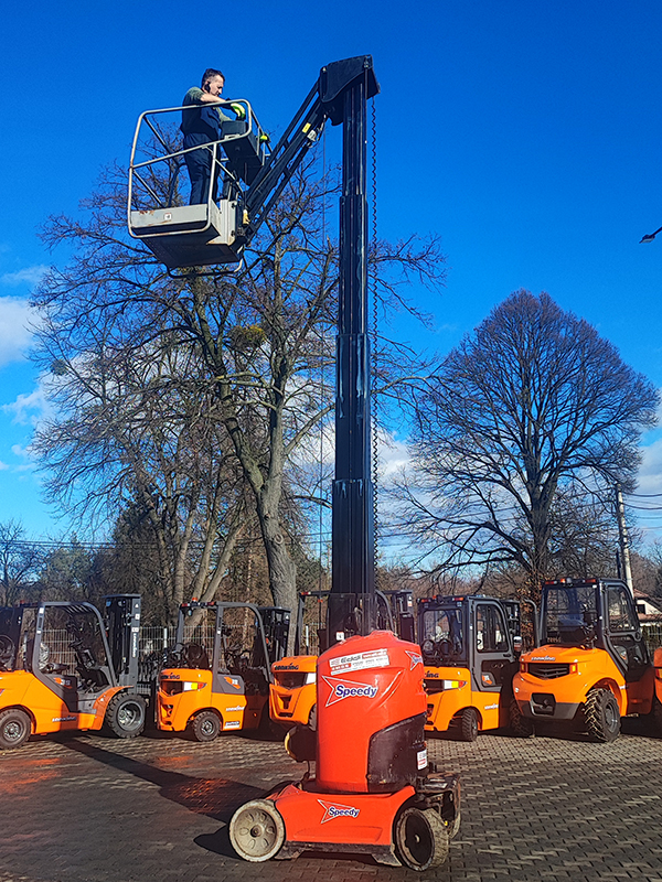 Podest roboczy podnośnik koszowy przegubowy Manitou 100VJR Evolution