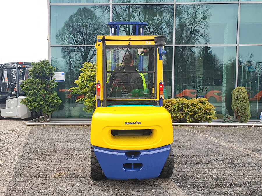 Wózek widłowy Komatsu FD30T-12