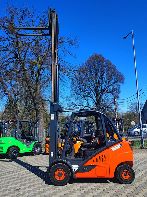 Wózek widłowy Linde H30D-02