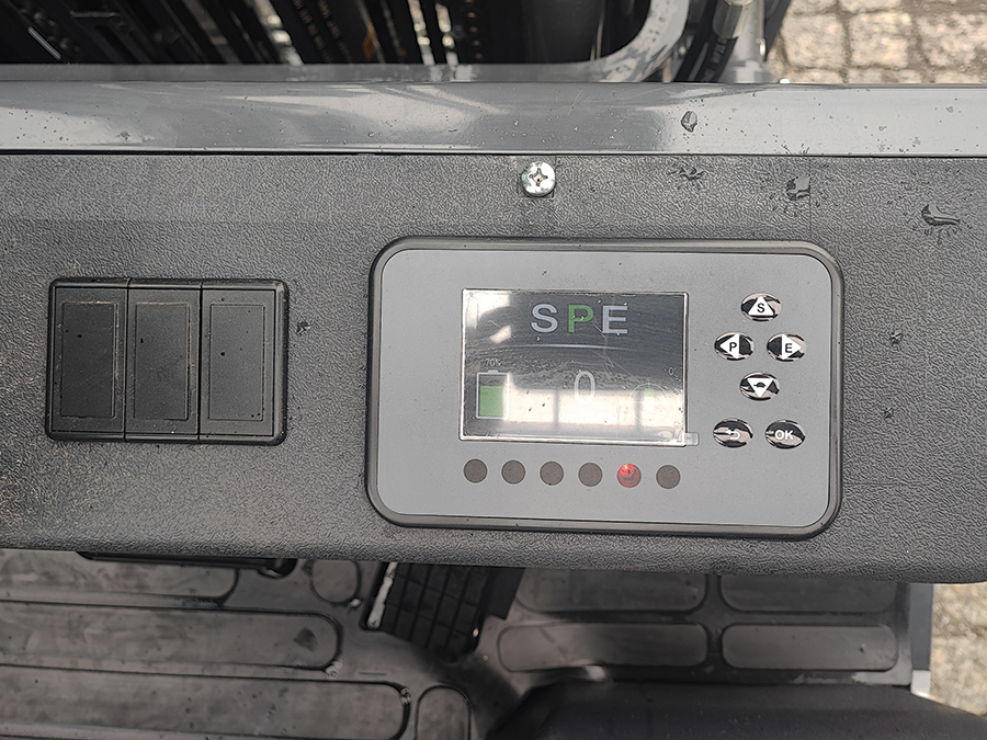 Wózek widłowy elektryczny Lonking LG15B 4,5 m T