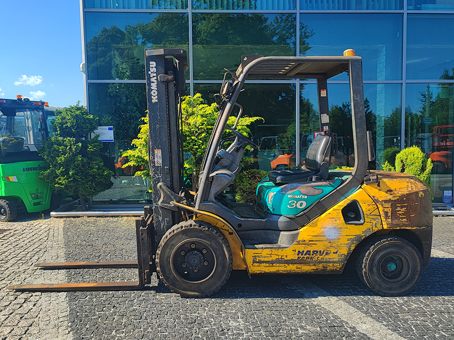 Wózek widłowy Komatsu FD30T-16R