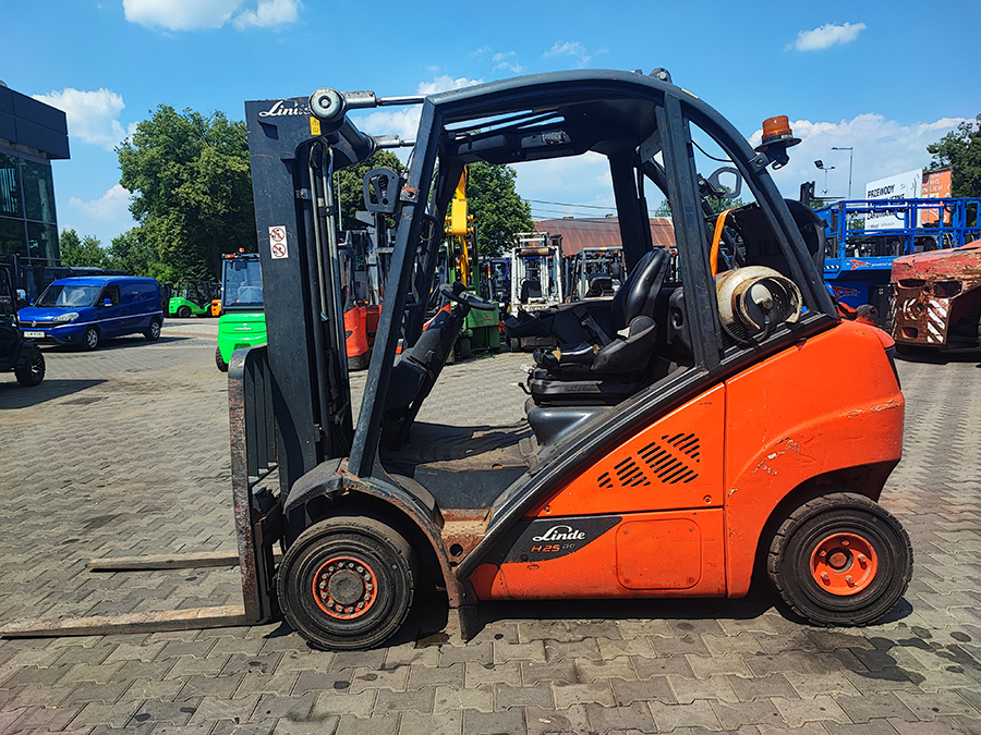 Wózek widłowy Linde H25T-02