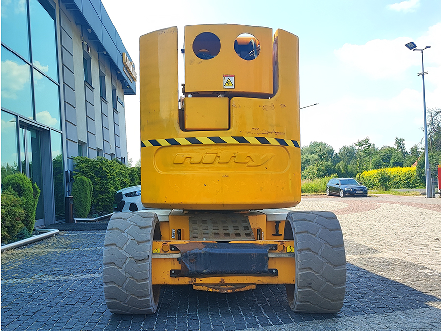 Podnośnik koszowy przegubowo-teleskopowy hybryda Niftylift HR15NDE