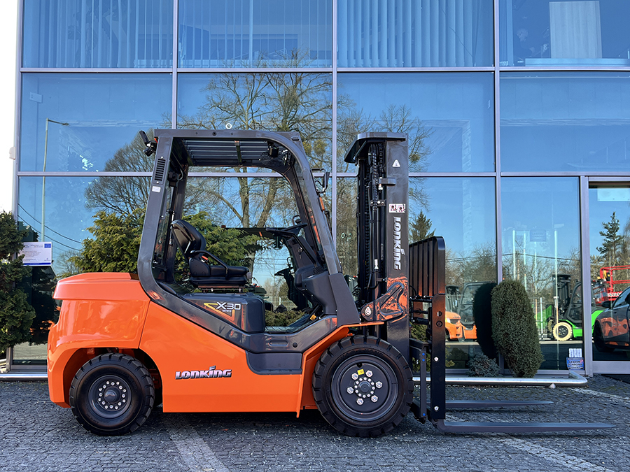 Wózek widłowy Lonking LG30DTX 4,5 m T