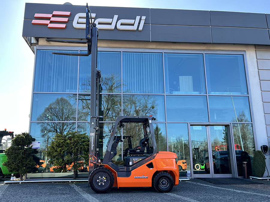 Wózek widłowy Lonking LG30DTX 4,5 m T