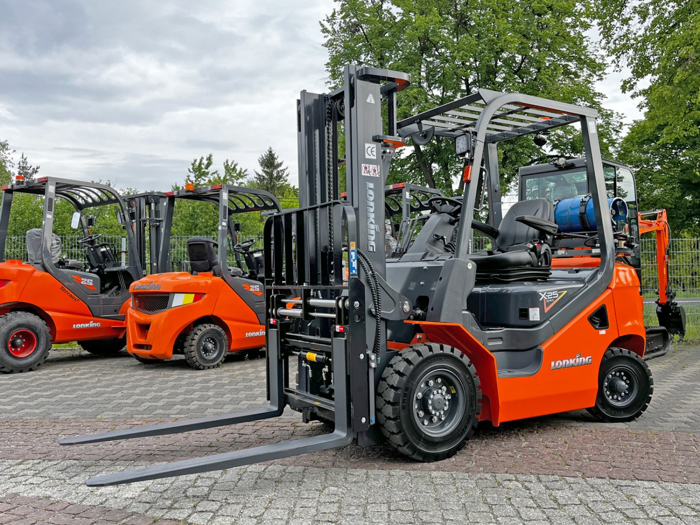 Wózek widłowy gazowy Lonking LG25GLTX