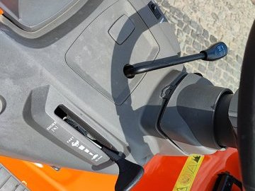 kosiarka traktorek ogrodowy Husqvarna LT151