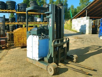 wózek widłowy magazynowy wysokiego podnoszenia reach truck Linde R14