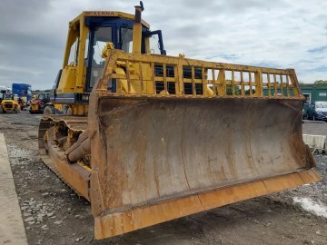 Buldożer spycharka gąsienicowa Komatsu D85E