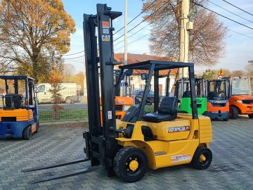 wózek widłowy do remontu Caterpillar DP25