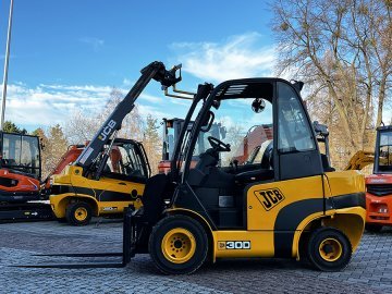 KOPIA wózek widłowy JCB TLT30D