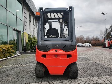 Wózek widłowy elektryczny Linde E30L-01