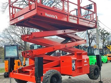 Podest roboczy terenowy zwyżka nożycowa Haulotte H12SX 4WD