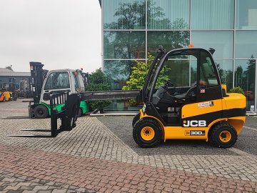 Wózek widłowy JCB TLT30D