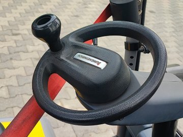 wózek elektryczny Jungheinrich EFG215