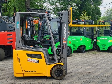 wózek elektryczny Jungheinrich EFG215