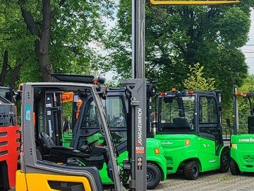 wózek elektryczny Jungheinrich EFG215