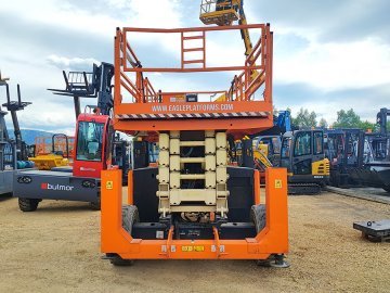 Piattaforma verticale JLG 530LRT