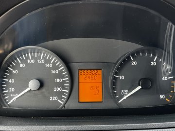 Furgon, blaszak Mercedes-Benz VITO 111 CDI
