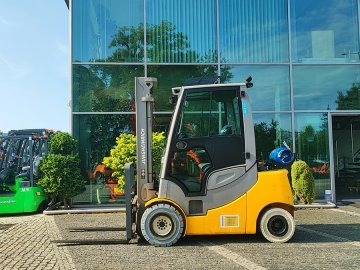 Wózek widłowy Jungheinrich TFG 430s