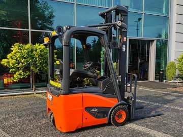 Wózek widłowy elektryczny Linde E12-02