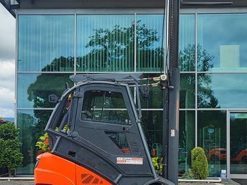 Wózek widłowy Linde H30T-02
