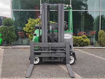 Combilift C2500CB