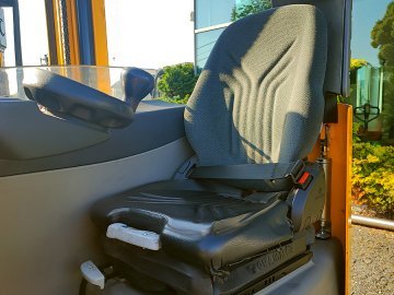 Wózek widłowy wysokiego podnoszenia elektryczny reach truck Jungheinrich ETV 214