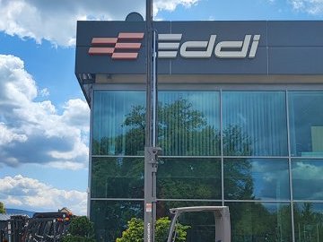 Wózek widłowy elektryczny Jungheinrich EFG220