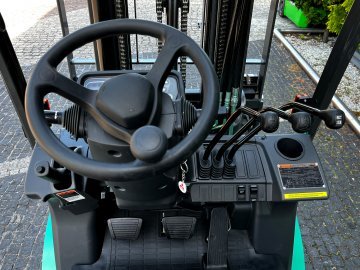 Wózek widłowy Mitsubishi FG15N 1500kg 4,7m Triplex