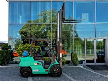 Wózek widłowy Mitsubishi FG30N 3000kg 3,3m Duplex
