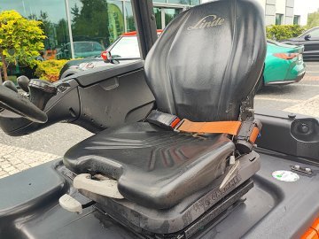 Wózek widłowy elektryczny Linde E16-02