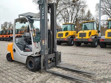 wózek widłowy Still RX70-30T