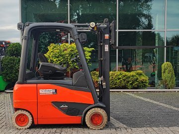 Wózek widłowy elektryczny Linde E20PH-02